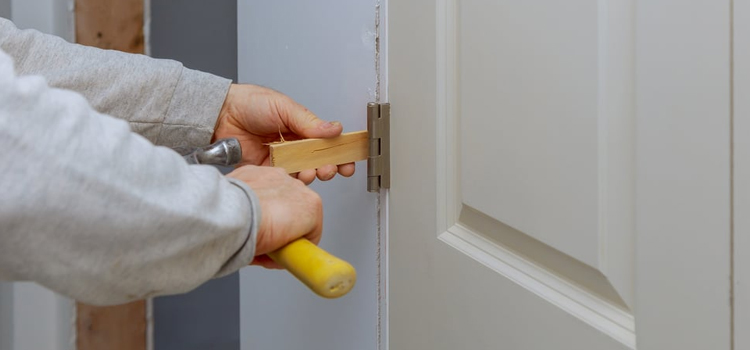 fiberglass entry door repair in Earlimart